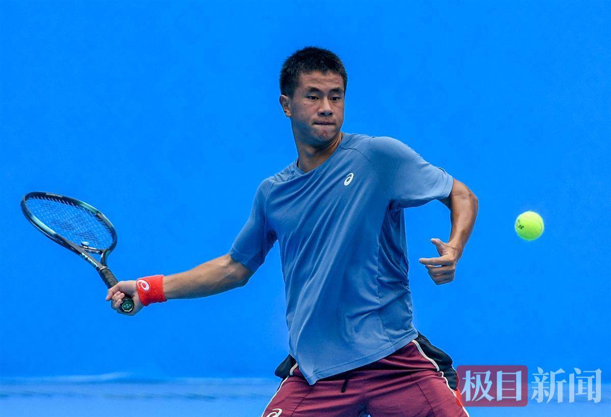 年轻球员的 年轻球员的