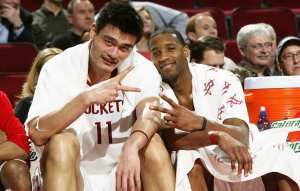 卫冕冠军爆冷遭遇13连败！联盟退步最快球队陷入低谷，解散呼声渐高