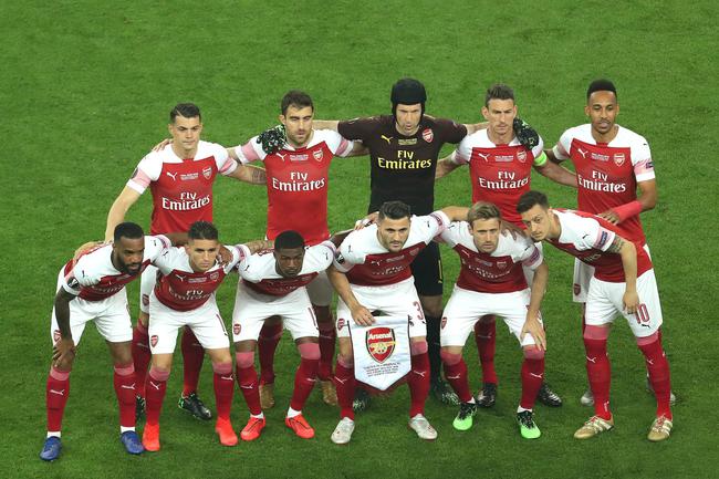 防守上则以 防守上则以