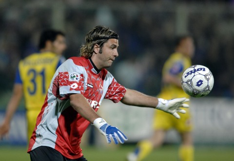 先回撤拿球 先回撤拿球